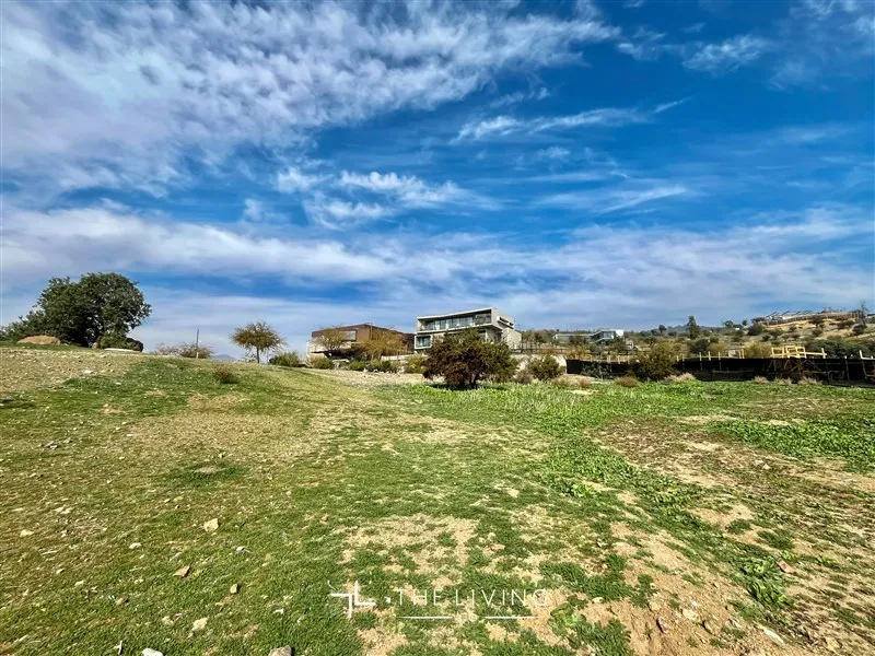 Terreno en venta en Lo Barnechea — foto 1