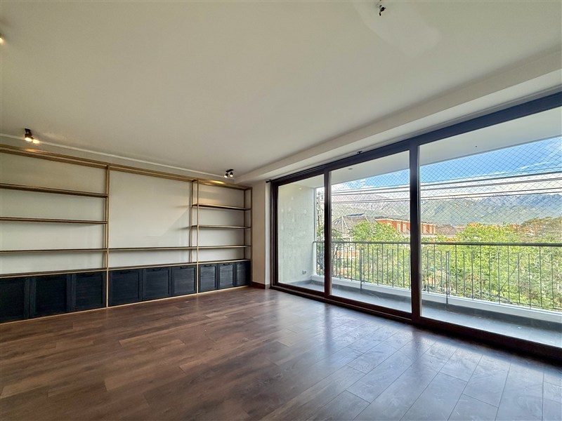 Departamento en venta en Lo Barnechea — foto 1
