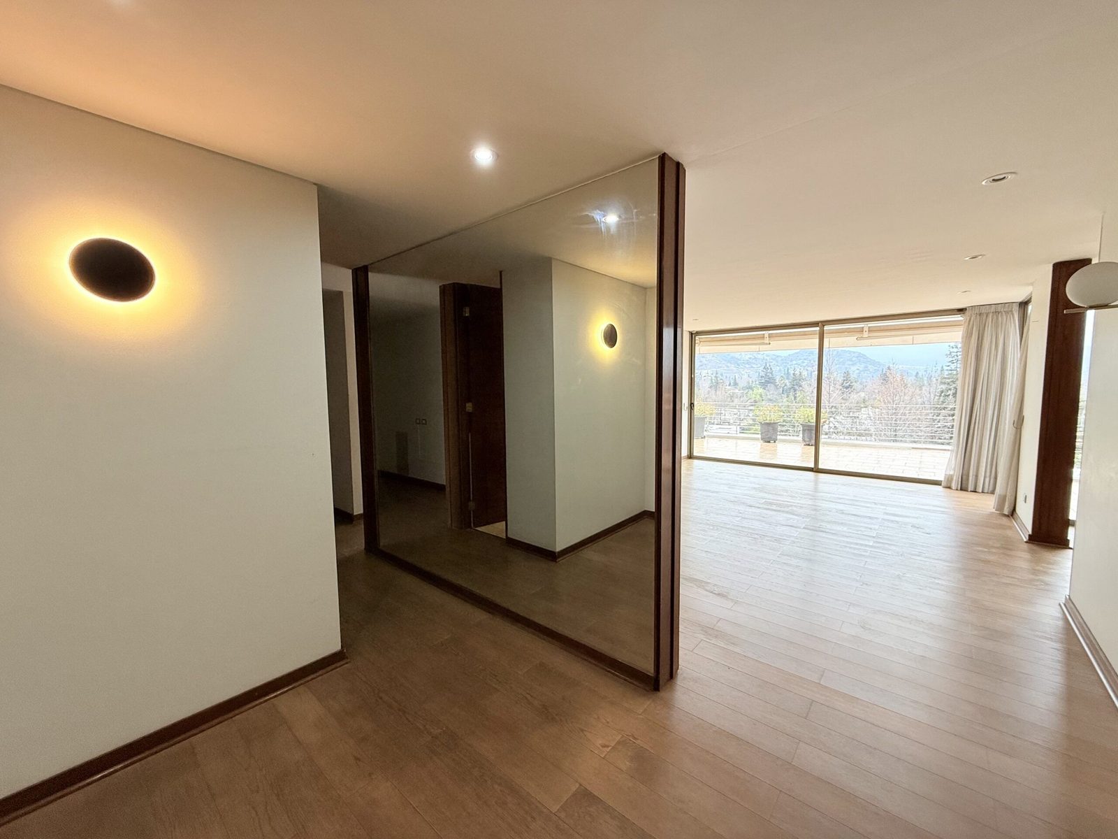 Departamento en venta en Lo Barnechea — foto 2