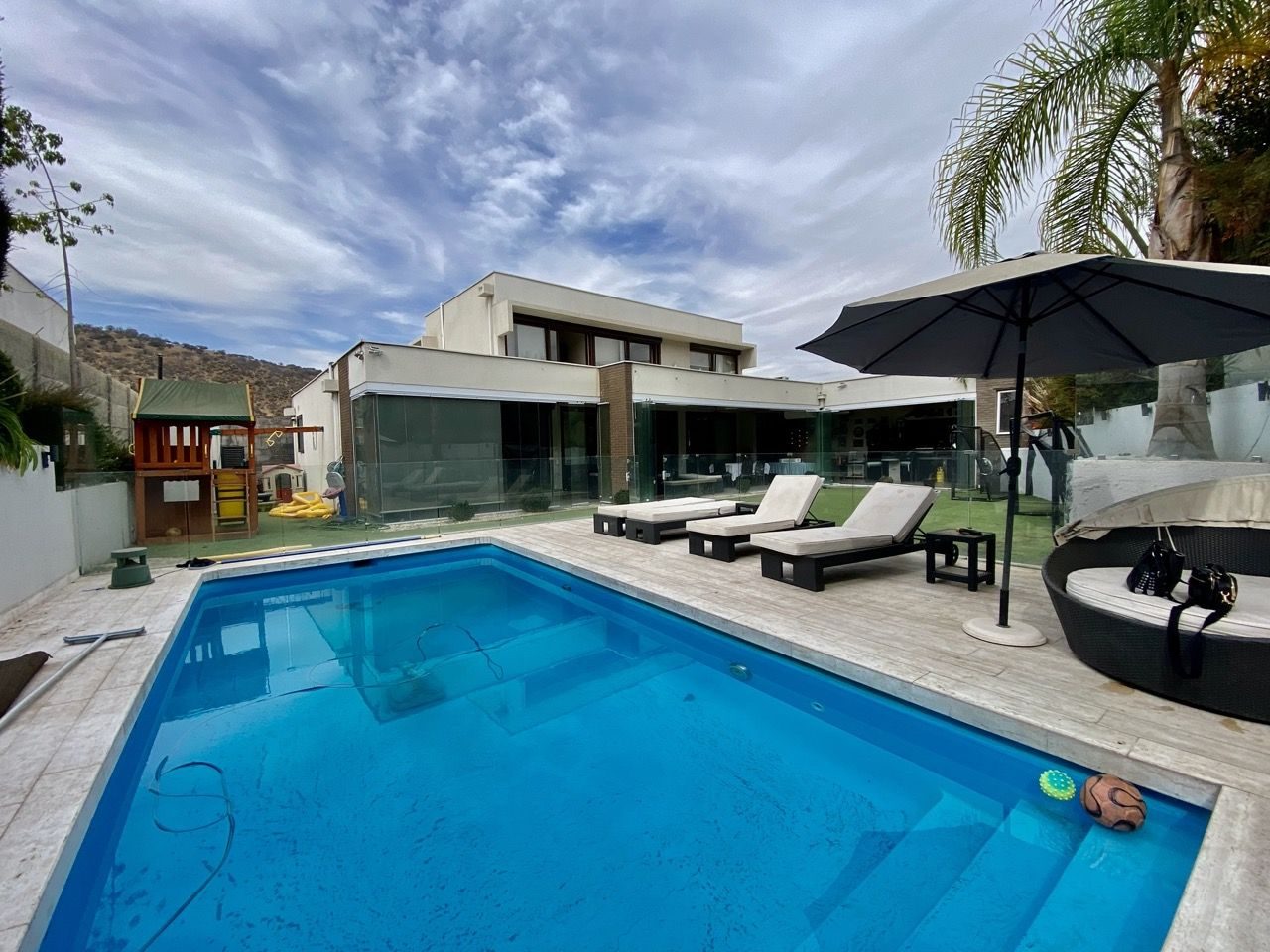 Casa en venta en Lo Barnechea — foto 1