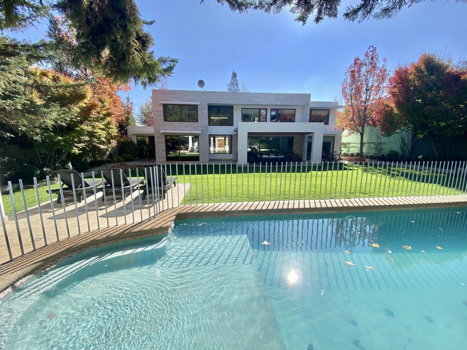 Casa en venta en Lo Barnechea — foto 1