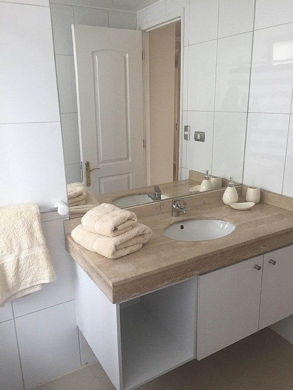 Departamento en arriendo en Las Condes — foto 10
