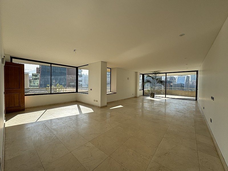 Departamento en arriendo en Las Condes — foto 2