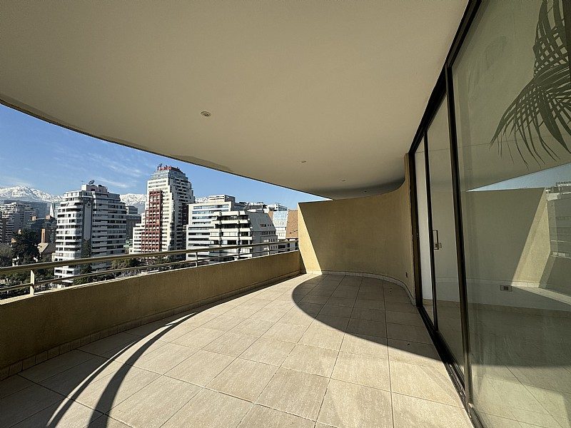 Departamento en arriendo en Las Condes — foto 4
