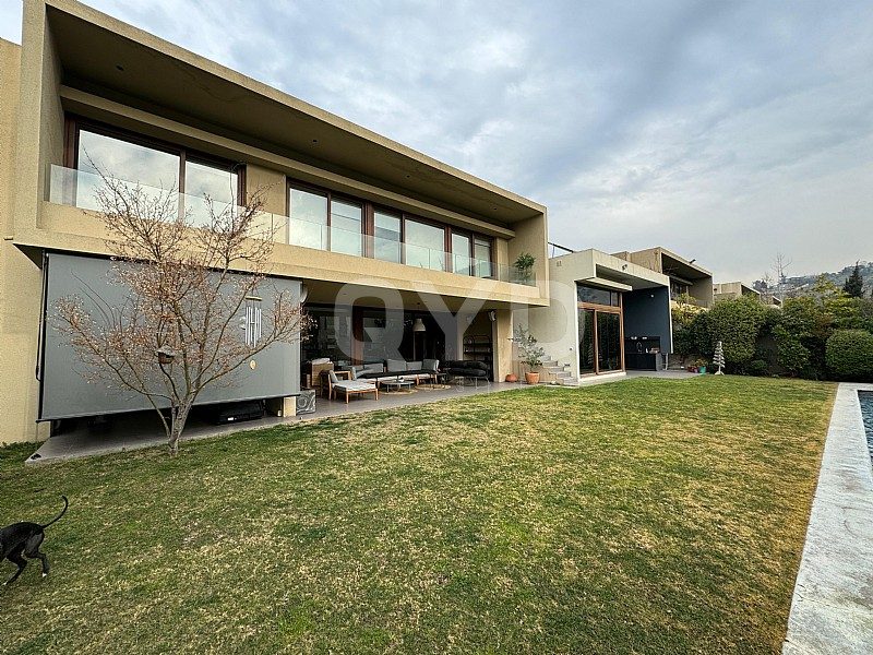 Casa en arriendo en Lo Barnechea — foto 1