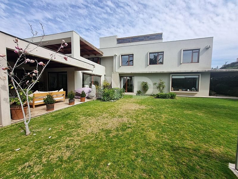 Casa en arriendo en Lo Barnechea — foto 1