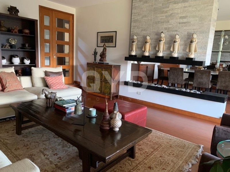 Casa en venta en Lo Barnechea — foto 1