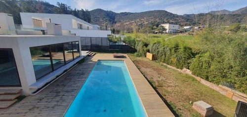 Casa en venta en Lo Barnechea — foto 1
