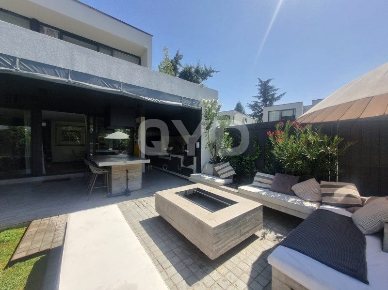Casa en arriendo en Lo Barnechea — foto 1