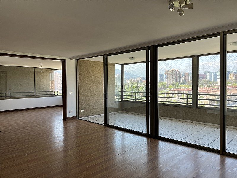 Departamento en arriendo en Las Condes — foto 3