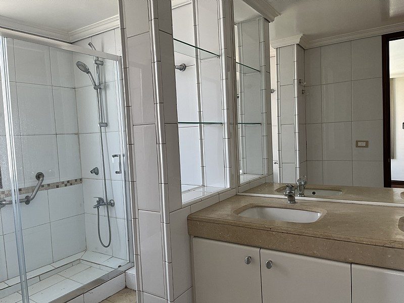 Departamento en arriendo en Las Condes — foto 9