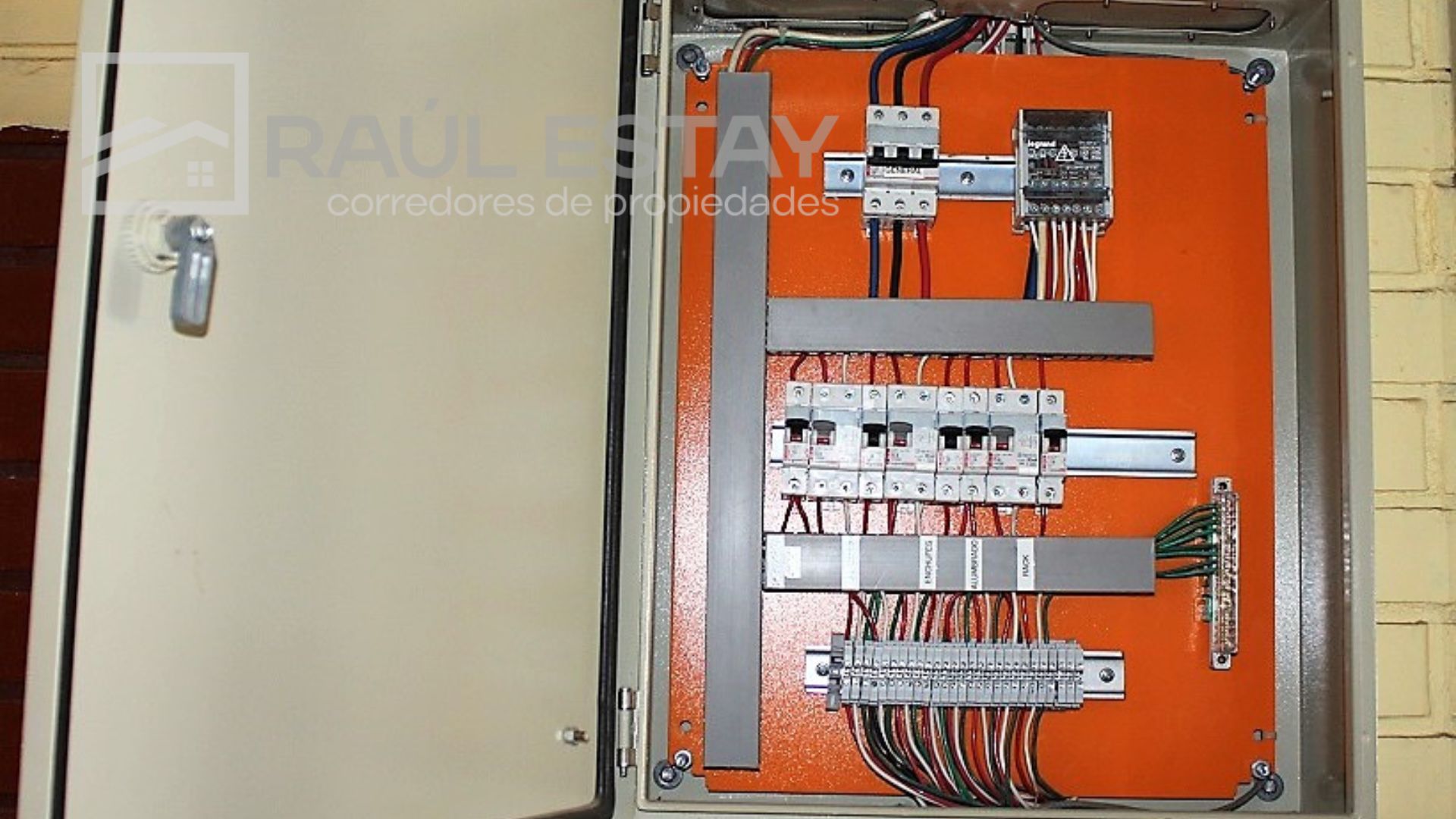 Oficina en arriendo en Los Andes — foto 9