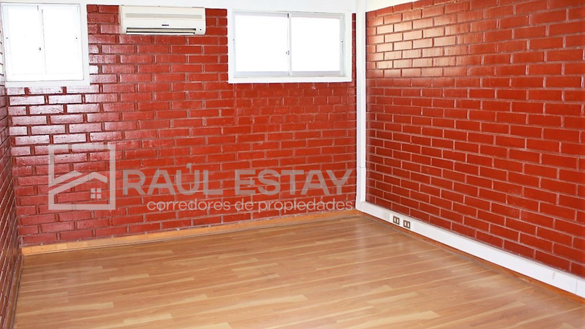 Oficina en arriendo en Los Andes — foto 10