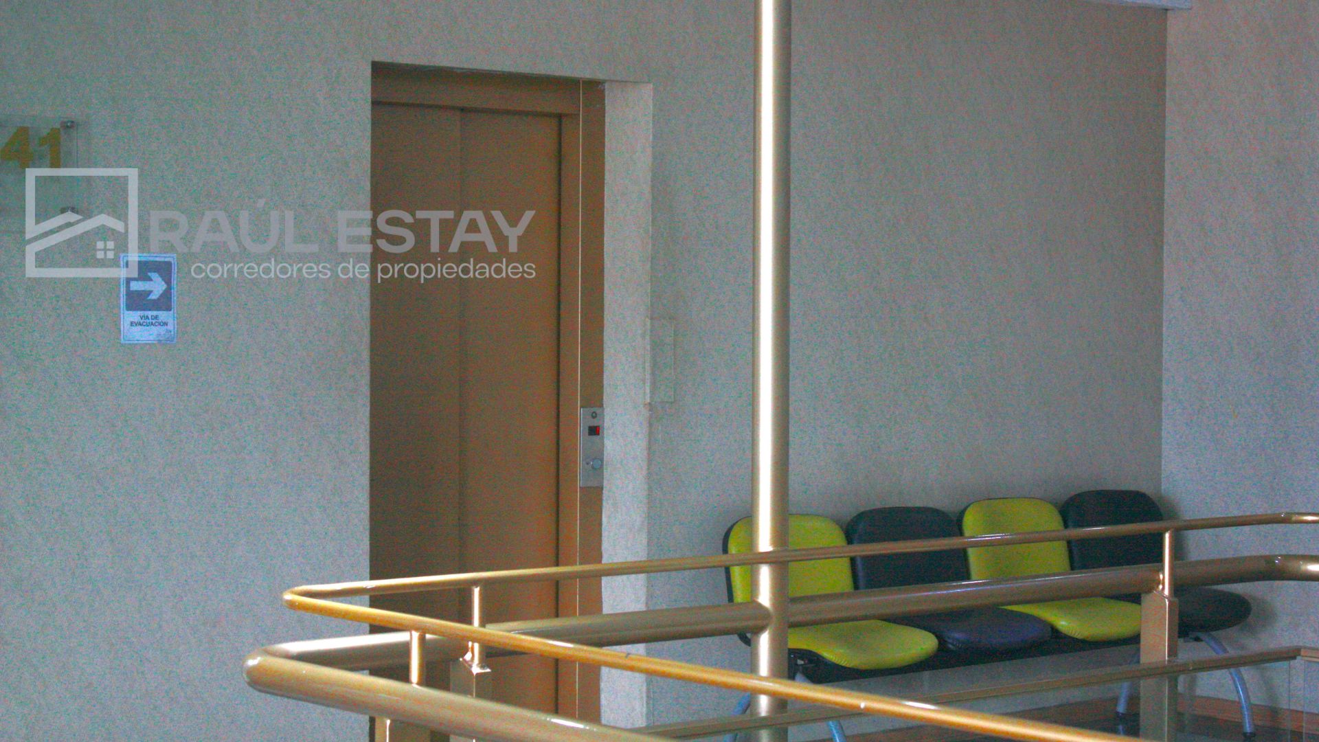 Oficina en arriendo en Los Andes — foto 3