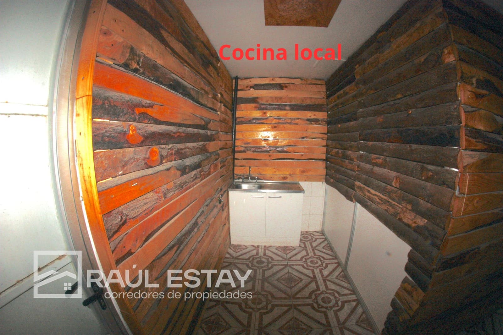 Local comercial en arriendo en Calle Larga — foto 10