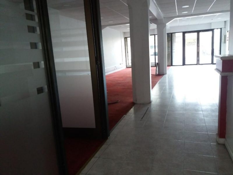 Local comercial en arriendo en Valdivia — foto 6
