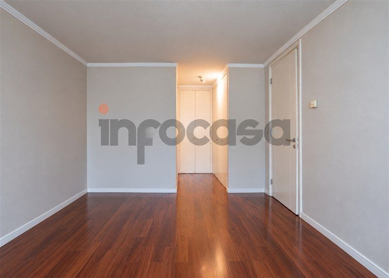 Departamento en arriendo en Las Condes — foto 10