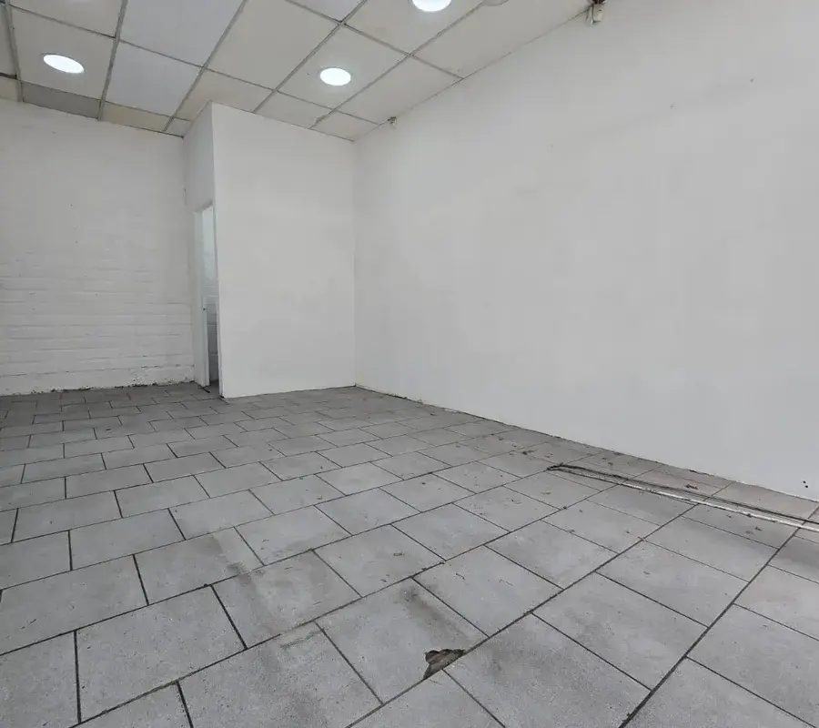 Local comercial en arriendo en San Bernardo — foto 3