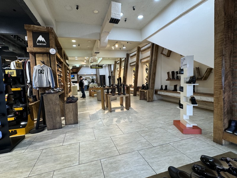 Local comercial en arriendo en Villarrica — foto 2