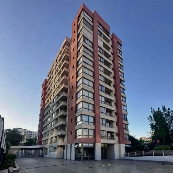 Departamento en arriendo en Macul — foto 1