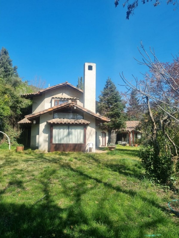 Casa en venta en Lo Barnechea — foto 1