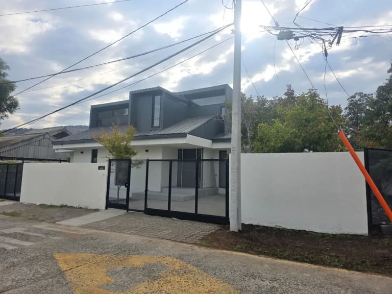 Casa en venta en Vitacura — foto 1