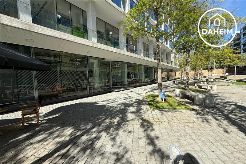 Local comercial en arriendo en Lo Barnechea — foto 1