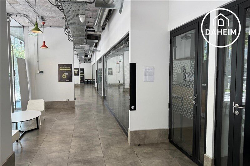 Local comercial en arriendo en Lo Barnechea — foto 2