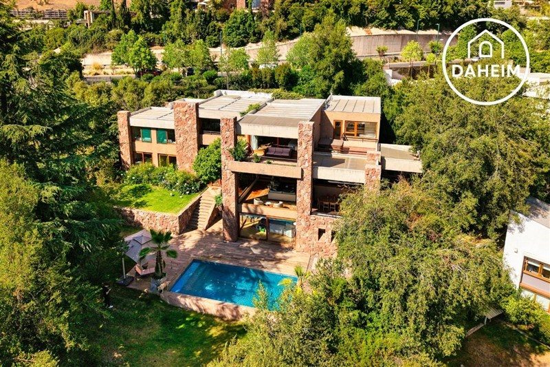 Casa en venta en Lo Barnechea — foto 1