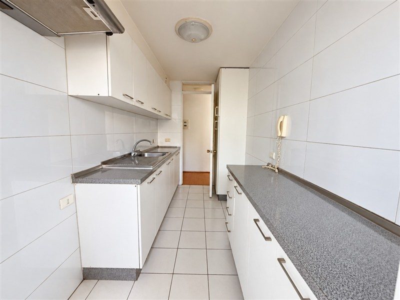Departamento en arriendo en Las Condes — foto 4