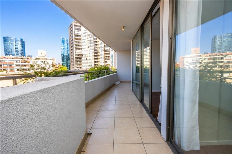 Departamento en arriendo en Las Condes — foto 2