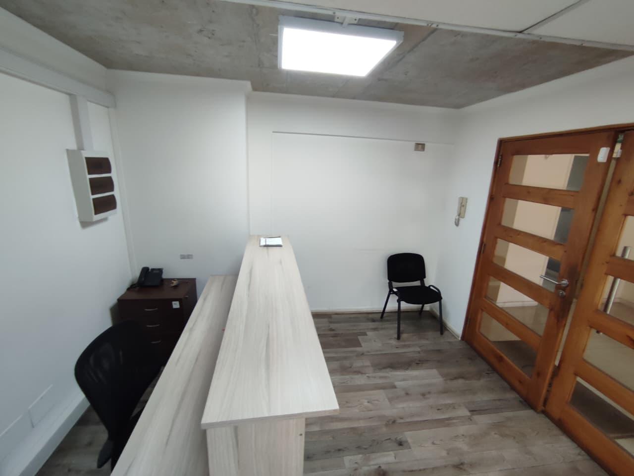 Oficina en arriendo en Los Ángeles — foto 2
