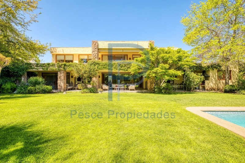 Casa en venta en Lo Barnechea — foto 1