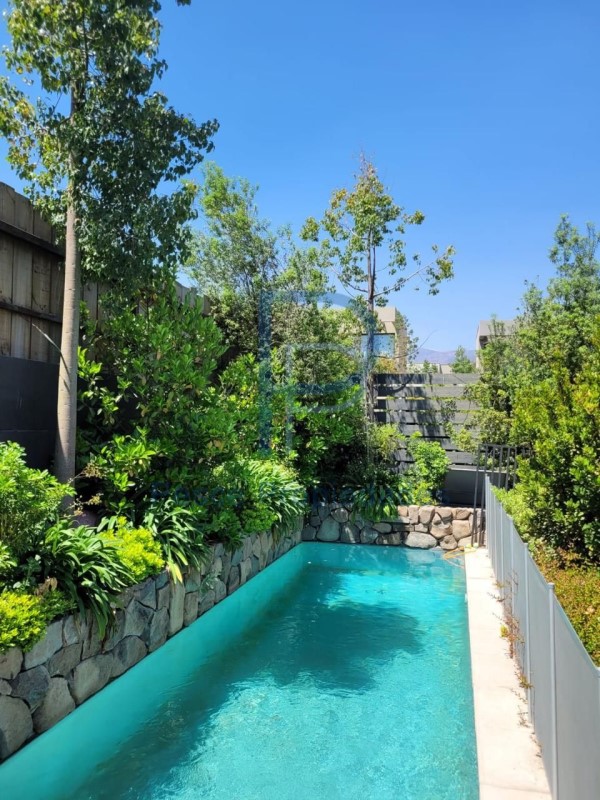 Casa en venta en Lo Barnechea — foto 2