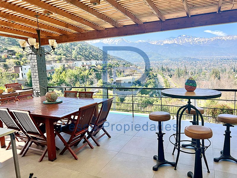 Casa en venta en Lo Barnechea — foto 1