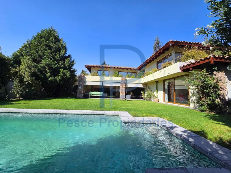 Casa en venta en Lo Barnechea — foto 1