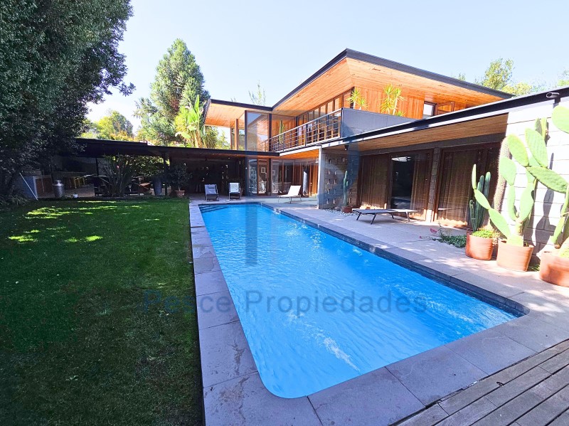 Casa en venta en Lo Barnechea — foto 1