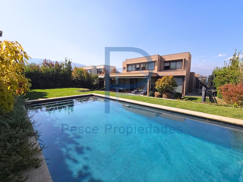 Casa en arriendo en Lo Barnechea — foto 1