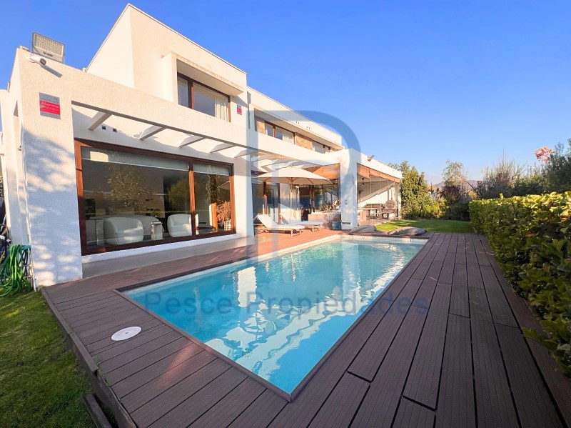 Casa en venta en Lo Barnechea — foto 1
