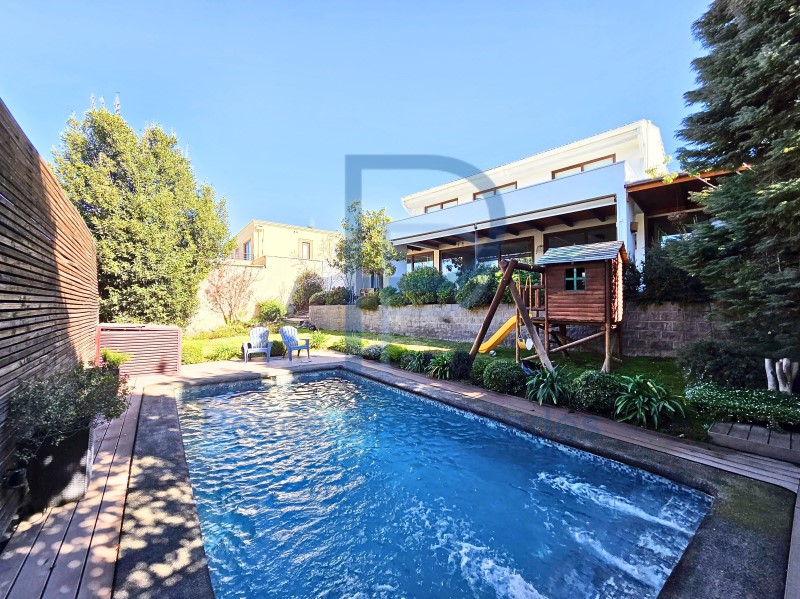 Casa en venta en Lo Barnechea — foto 1