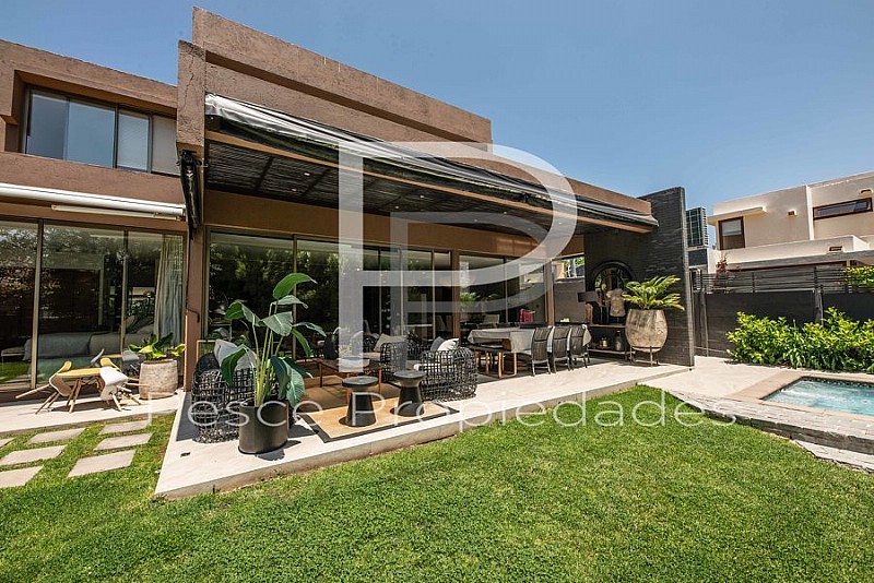 Casa en venta en Lo Barnechea — foto 2
