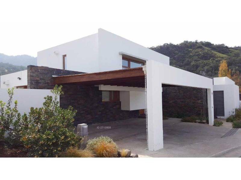 Casa en venta en Lo Barnechea — foto 1