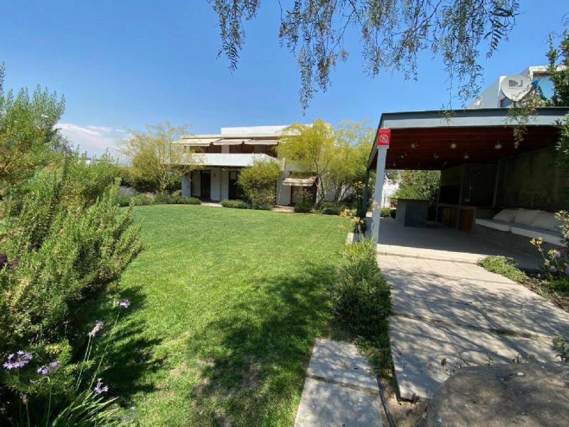 Casa en venta en Lo Barnechea — foto 2