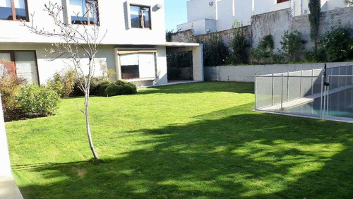 Casa en arriendo en Lo Barnechea — foto 1