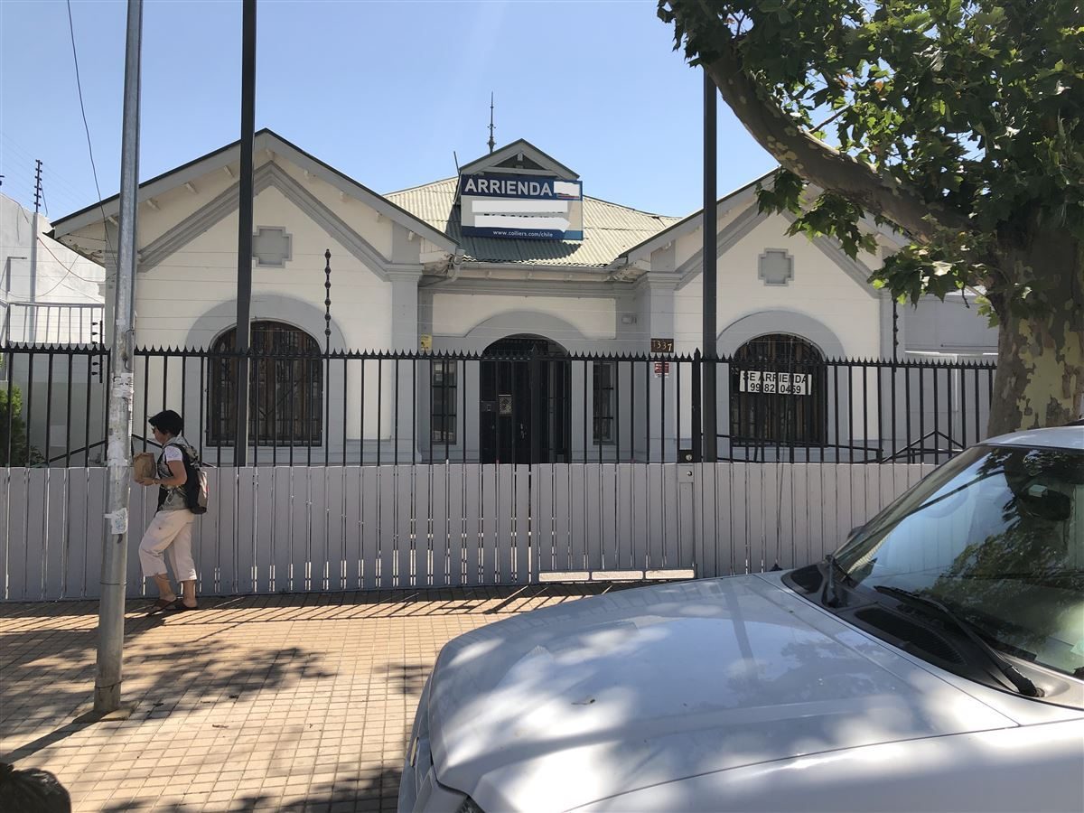 Local comercial en arriendo en Santiago — foto 1