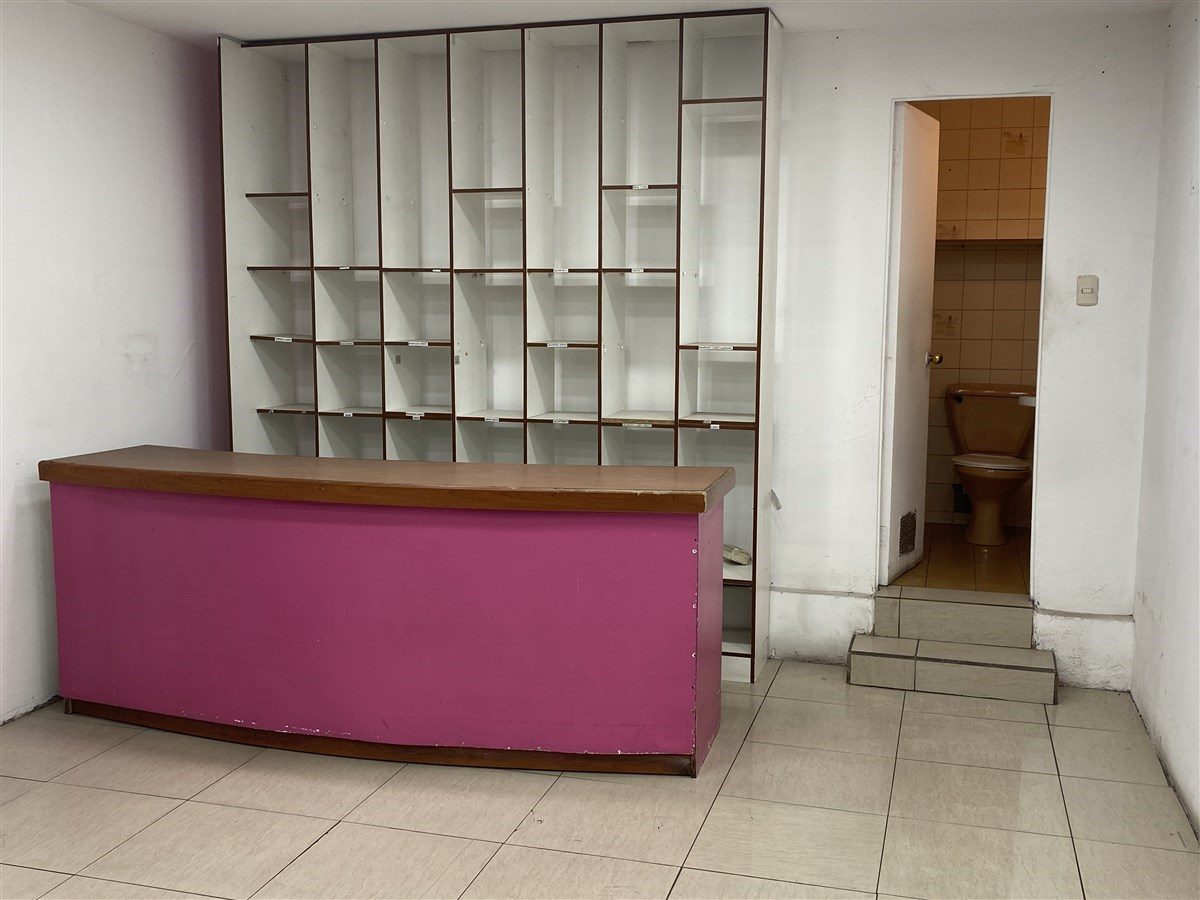 Local comercial en arriendo en Recoleta — foto 2