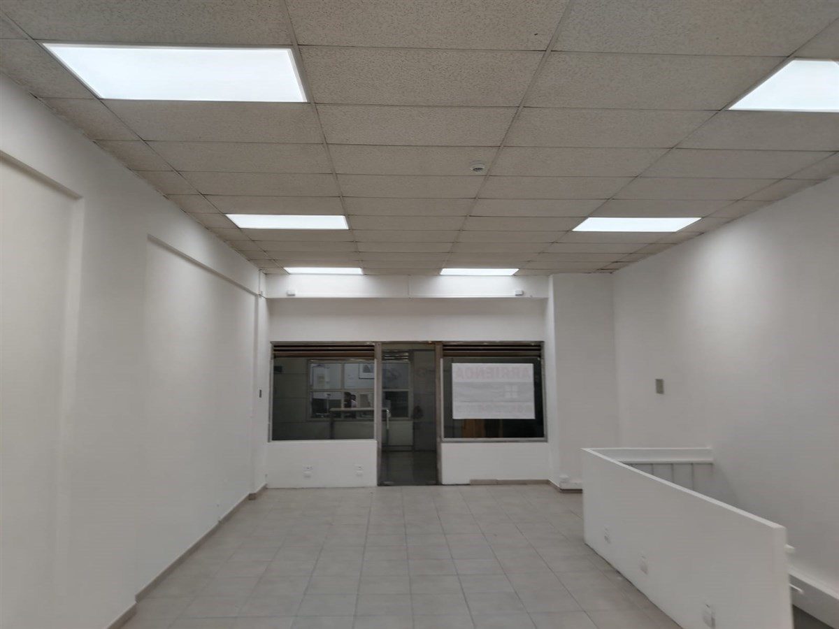 Local comercial en arriendo en Santiago — foto 10