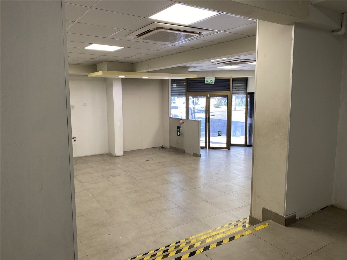 Local comercial en arriendo en Recoleta — foto 6