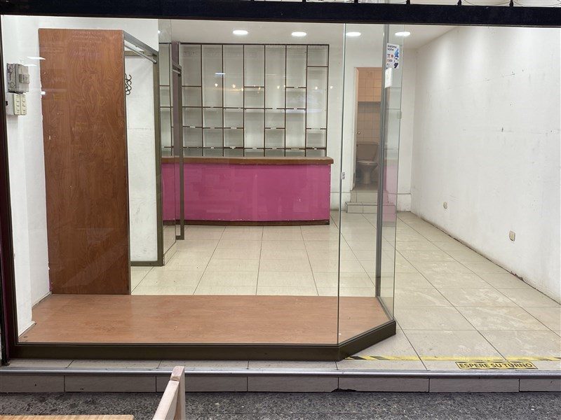 Local comercial en arriendo en Recoleta — foto 4