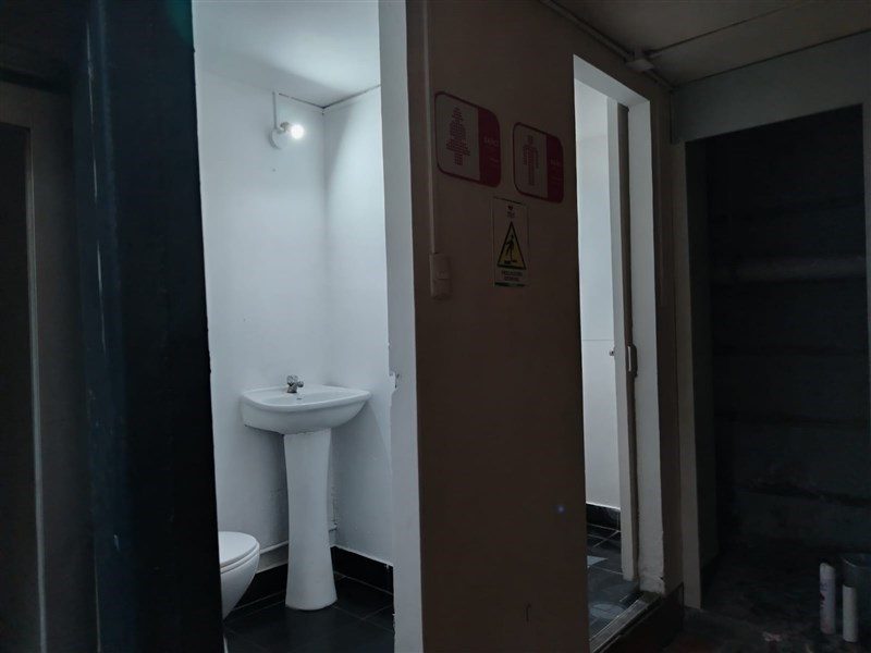 Local comercial en arriendo en Santiago — foto 5